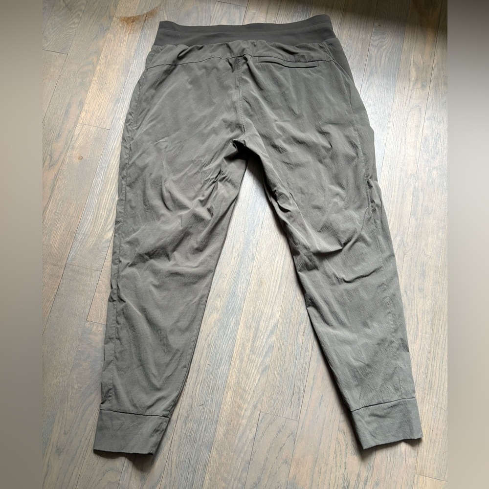 Athleta Joggers Olive Green Size 12 - Picture 2 of 8